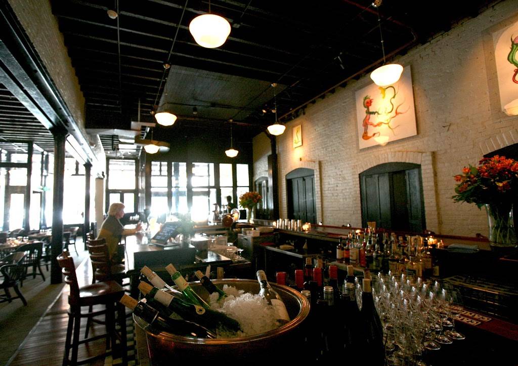 Le Bouillon | restaurant | 1017 Howard St, Omaha, NE 68102, USA | 4025026816 OR +1 402-502-6816