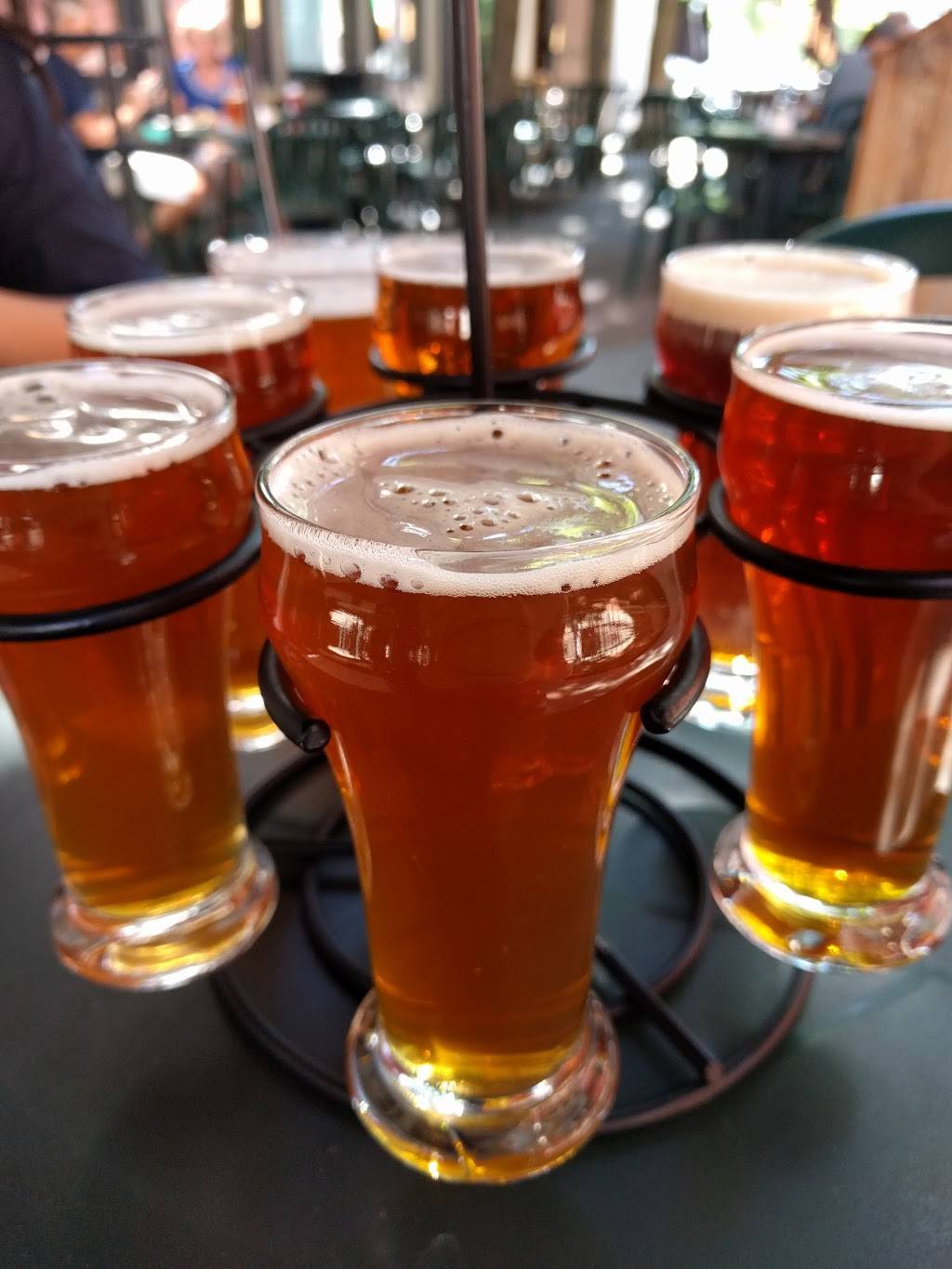 Davidson Brothers Brewpub | restaurant | 184 Glen St, Glens Falls, NY 12801, USA | 5187439026 OR +1 518-743-9026