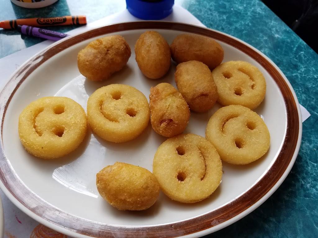 Trishs Red Bird Cafe | restaurant | 696 Walnut St, Dayton, IN 47941, USA | 7652966964 OR +1 765-296-6964