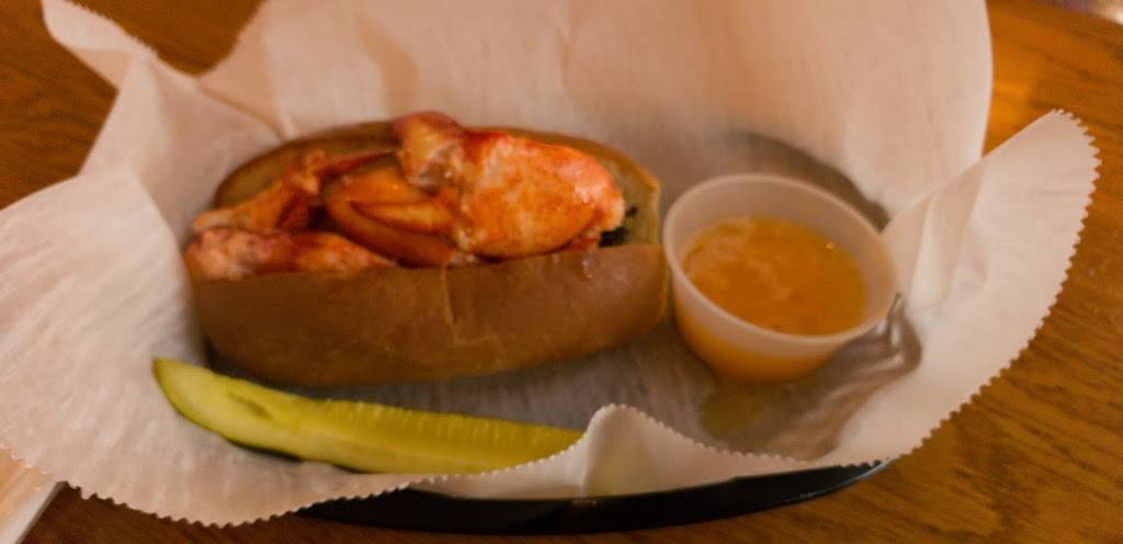 Lobstah On a Roll | restaurant | 135 Lafayette St, Salem, MA 01970, USA | 9785948226 OR +1 978-594-8226