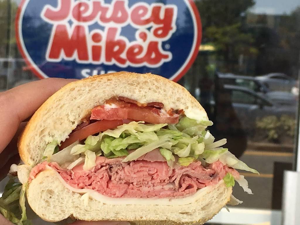 Jersey Mikes Subs | meal takeaway | 2733 Papermill Rd Suite 10, Reading, PA 19610, USA | 6109276103 OR +1 610-927-6103