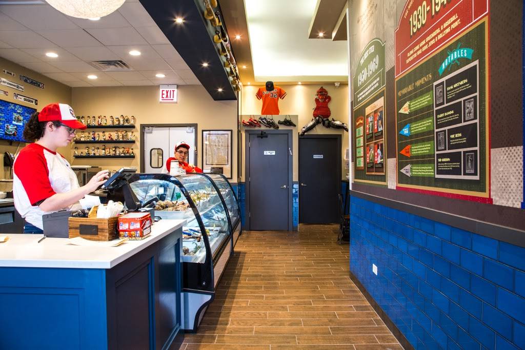 Milts Extra Innings | restaurant | 3409 N Broadway, Chicago, IL 60657, USA | 7736616384 OR +1 773-661-6384