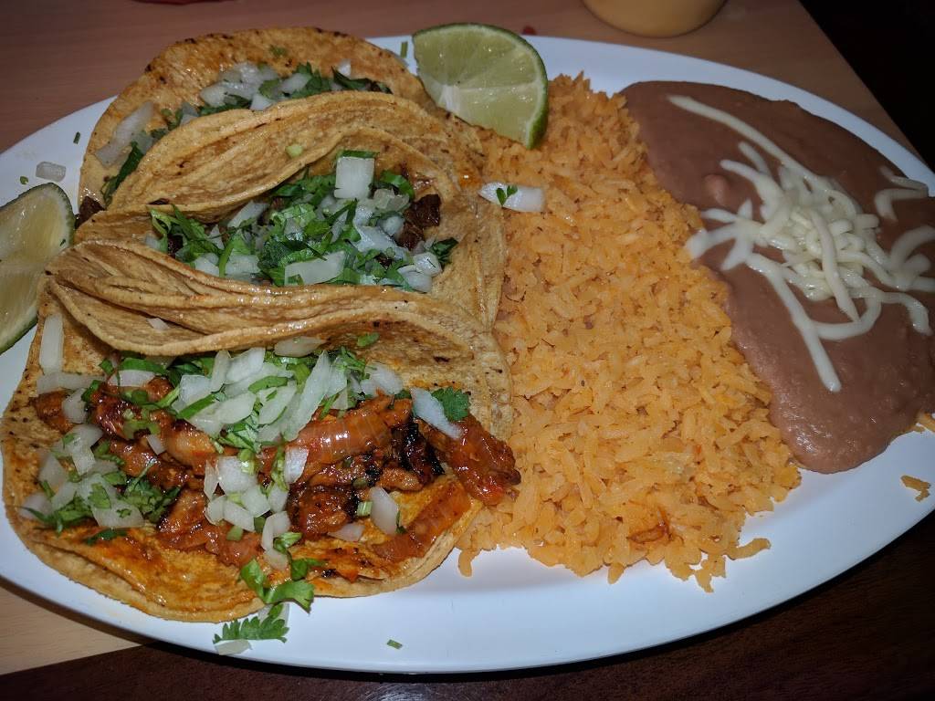 Dona Natys Taco | restaurant | 1815 W Chicago Ave, Chicago, IL 60622, USA | 3122432209 OR +1 312-243-2209