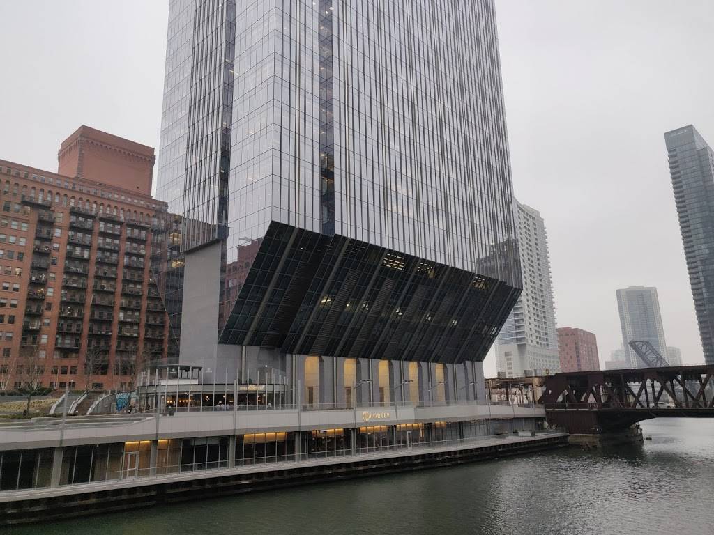 Porter Kitchen & Deck | restaurant | 150 N Riverside Plaza, Chicago, IL 60606, United States | 3127817580 OR +1 312-781-7580