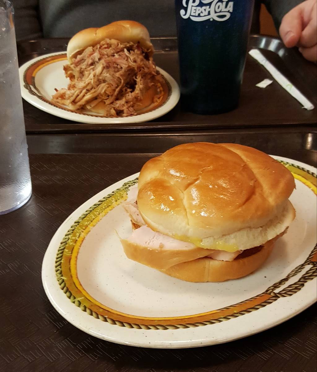 Hickory River Smokehouse Decatur | restaurant | 2330 Mount Zion Rd, Decatur, IL 62521, USA | 2178641864 OR +1 217-864-1864