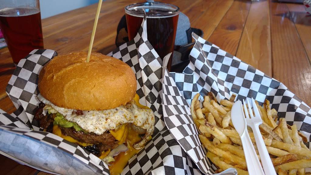 Last Name Brewing | restaurant | 2120 Porterfield Way, Upland, CA 91786, USA | 9095790032 OR +1 909-579-0032