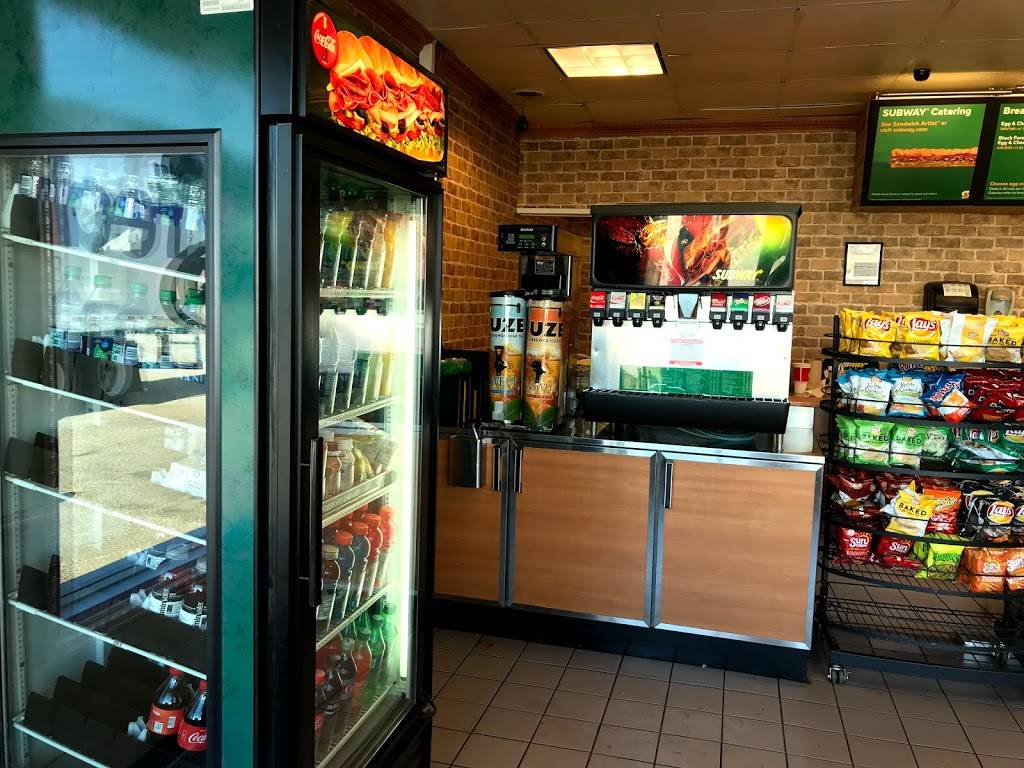 Subway | restaurant | 21415 TN-22, Wildersville, TN 38388, USA | 7319673552 OR +1 731-967-3552