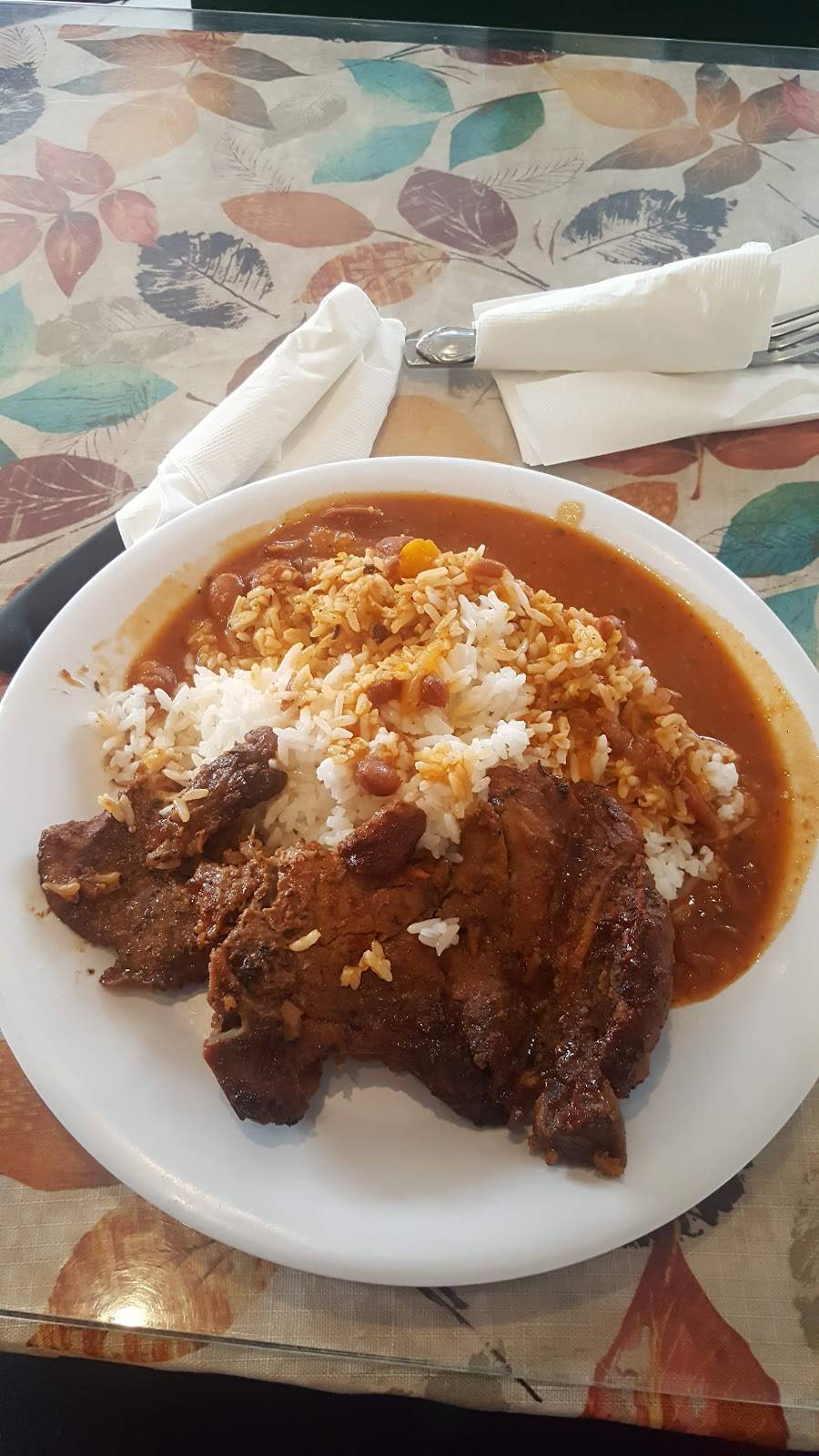 Fiesta Cafe and Bar | cafe | 4640 3rd Ave, Bronx, NY 10458, USA | 7187332211 OR +1 718-733-2211