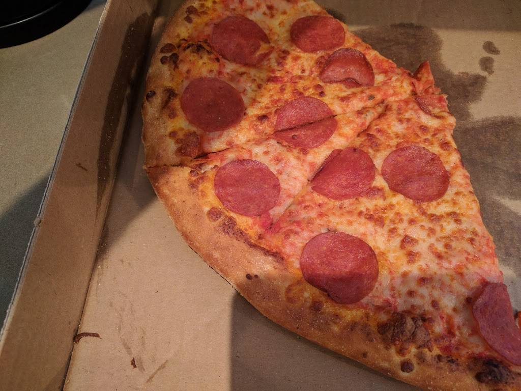 Tito’s Pizza and Wings | restaurant | 165 Fisher Mills Rd, Cambridge, ON N3C 1E1, Canada | 5192200222 OR +1 519-220-0222