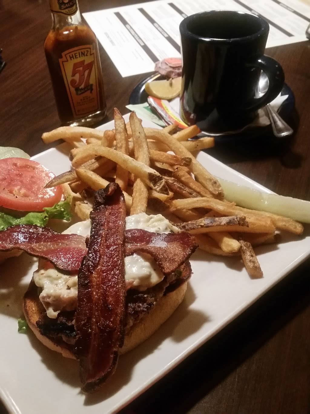 Woodys Grille | restaurant | 6399 City W Pkwy, Eden Prairie, MN 55344, USA | 9529448799 OR +1 952-944-8799