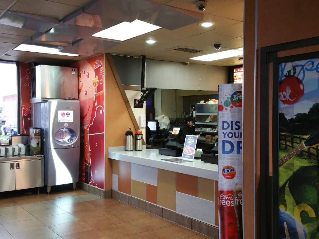 Jack in the Box | restaurant | 390 W Olive Ave, Porterville, CA 93257, USA | 5597810155 OR +1 559-781-0155