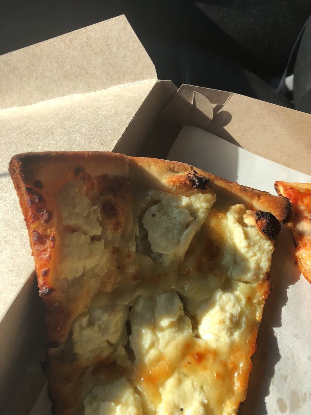 Airways Pizza & Gyro | restaurant | 90-13 Astoria Blvd, East Elmhurst, NY 11369, USA | 7187795548 OR +1 718-779-5548