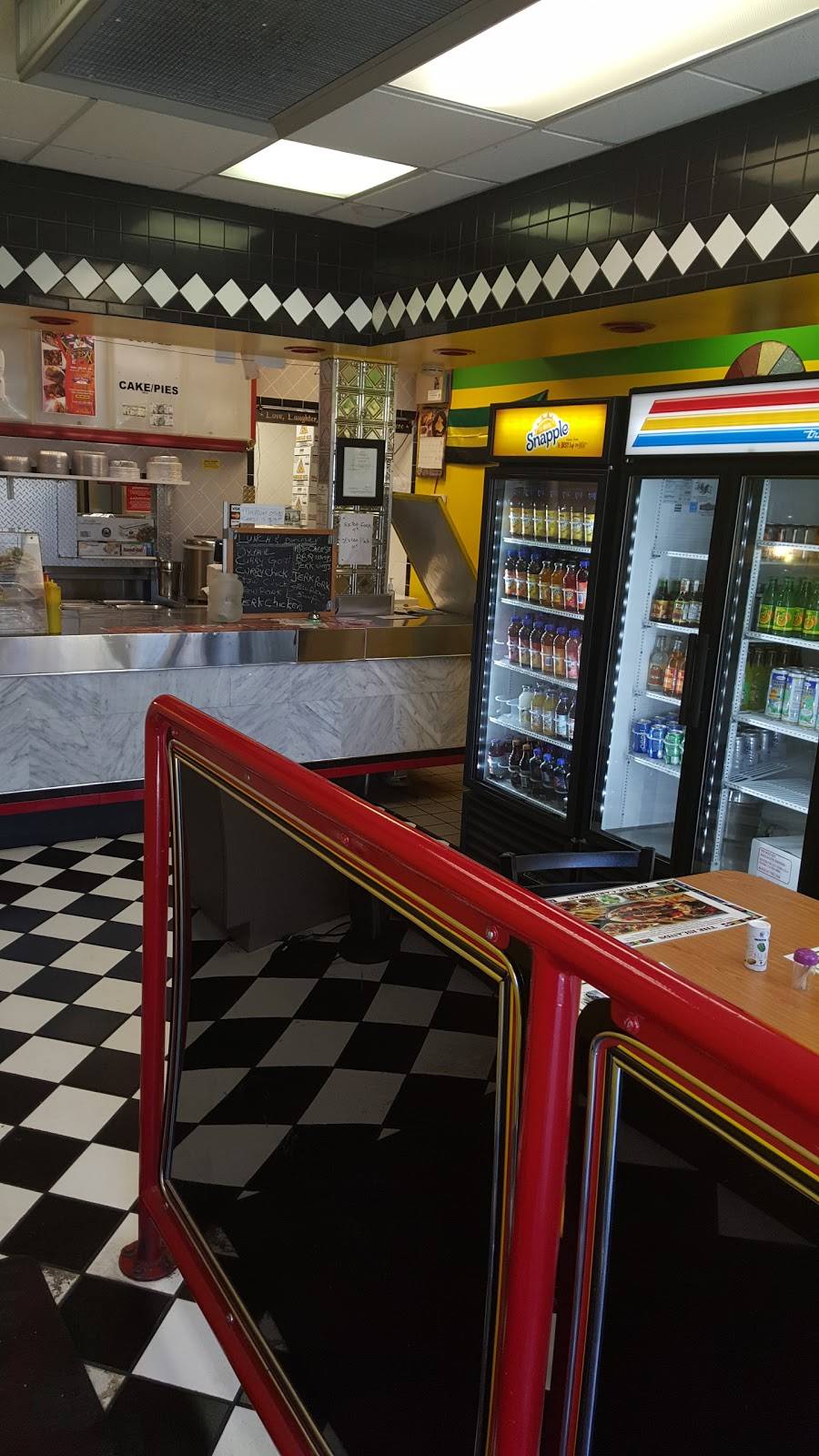 D And M Jerk Center | restaurant | 160A Quail St, Albany, NY 12203, USA | 5188989093 OR +1 518-898-9093