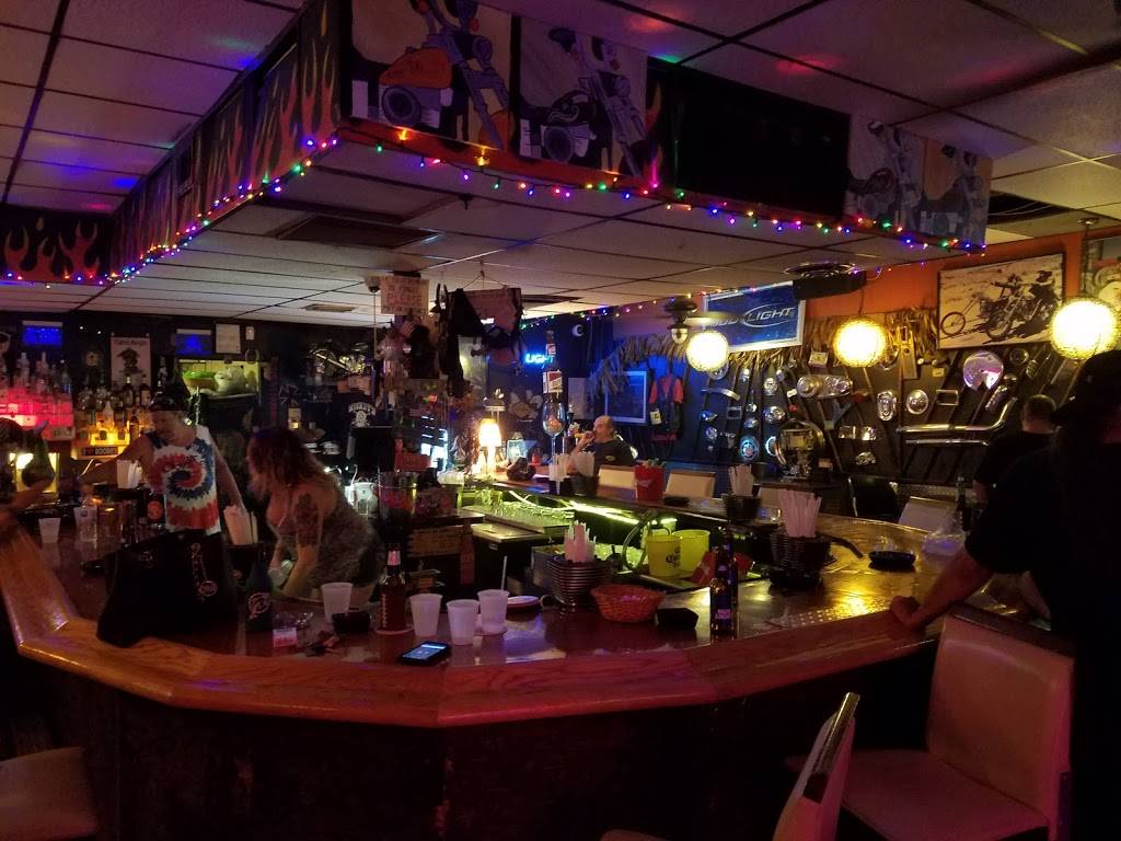 Mickeys Bar | restaurant | 350 SW 12th Ave, Pompano Beach, FL 33069, USA | 9545322998 OR +1 954-532-2998