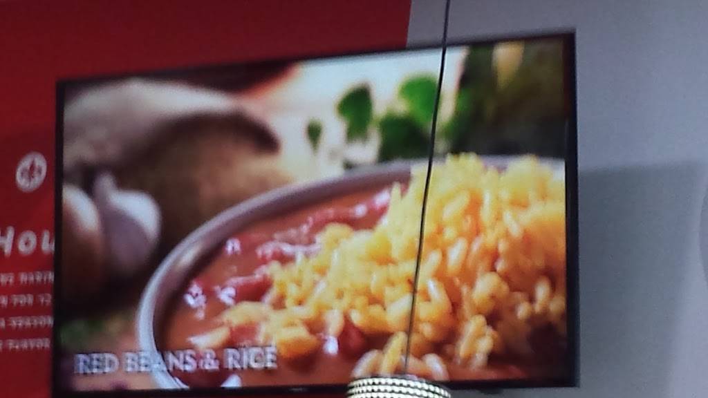 Popeyes Louisiana Kitchen | meal takeaway | 756 St Clair St, Chatham, ON N7M 5J7, Canada | 5193800117 OR +1 519-380-0117