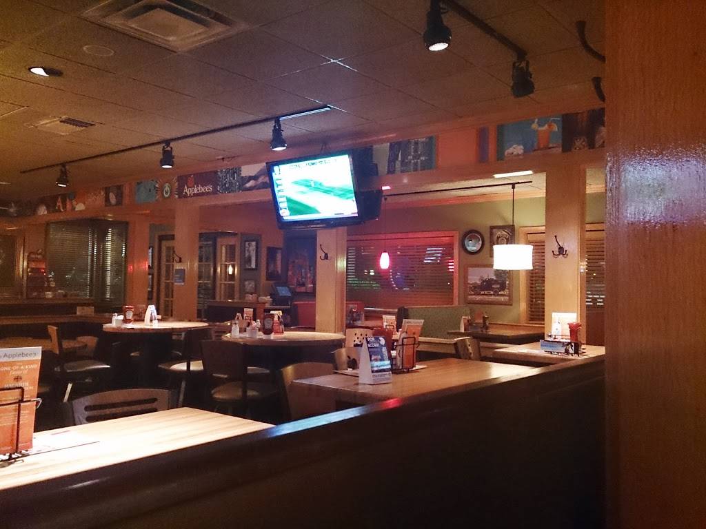 Applebees Grill + Bar | restaurant | 6020 SW 3rd St, Oklahoma City, OK 73128, USA | 4054959311 OR +1 405-495-9311