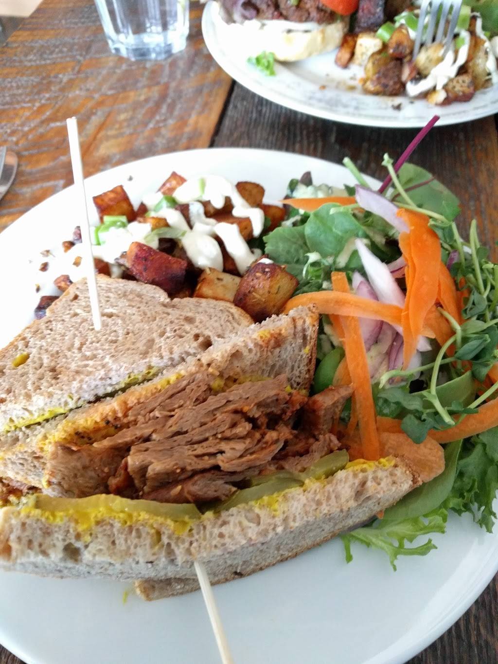 Antidote Bouffe Végane | restaurant | 3459 Rue Ontario E, Montréal, QC H1W 1R4, Canada | 5143036300 OR +1 514-303-6300