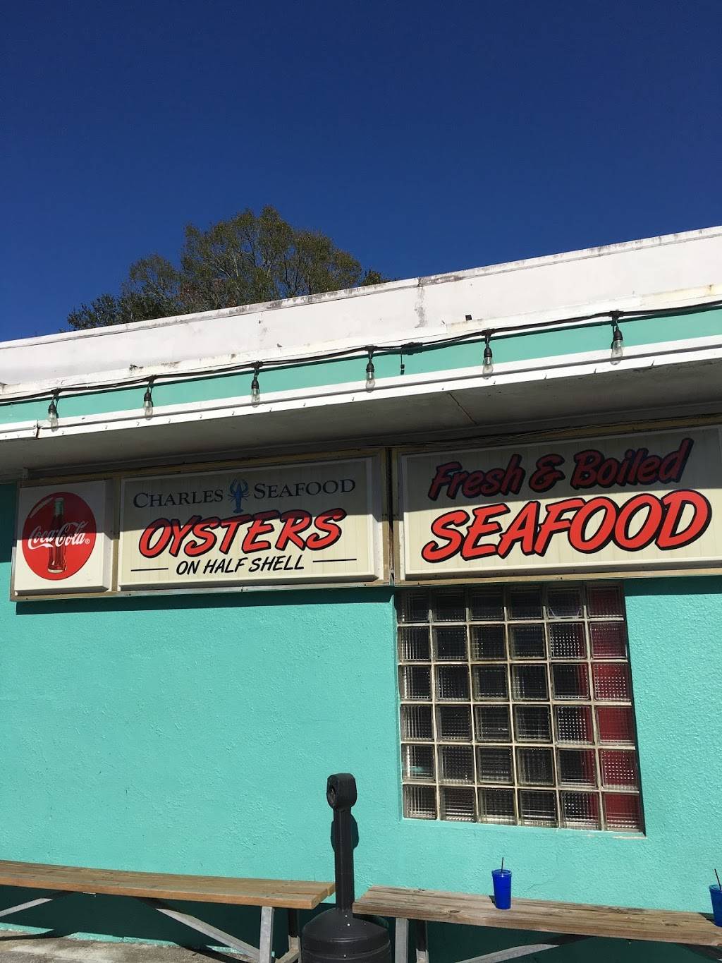 Charles Seafood | restaurant | 8311 Jefferson Hwy, Harahan, LA 70123, USA | 5044055263 OR +1 504-405-5263