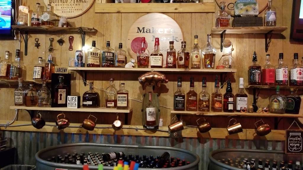 Barbecue and Bourbon | restaurant | 1414 N Main St, Speedway, IN 46224, USA | 3172416940 OR +1 317-241-6940