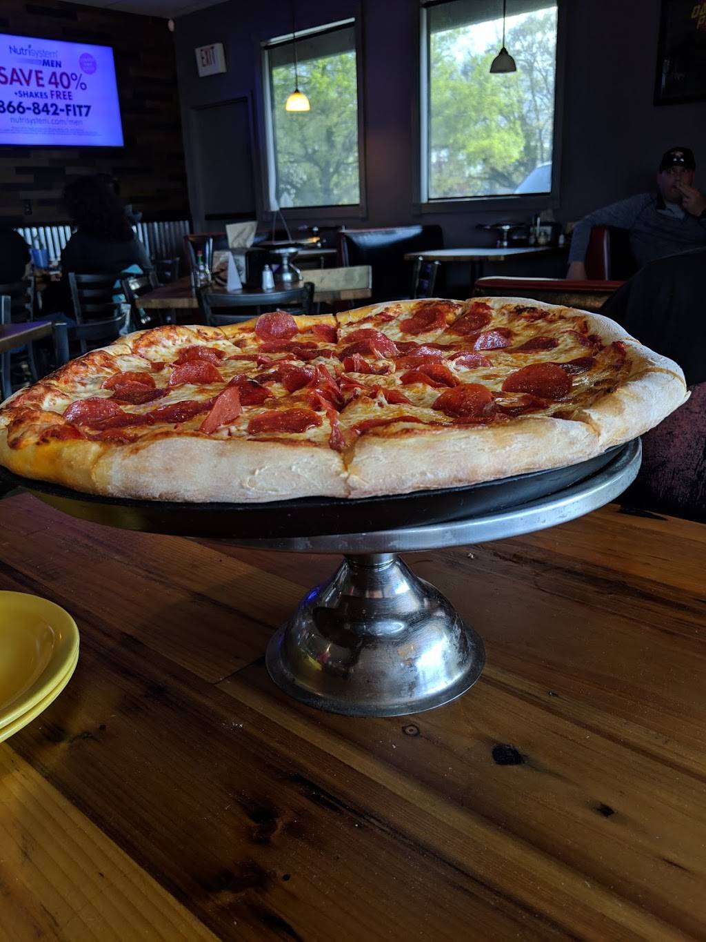 Davids Pizza at Lincoln Center | restaurant | 900 W Benjamin Holt Dr, Stockton, CA 95207, USA | 2099572850 OR +1 209-957-2850