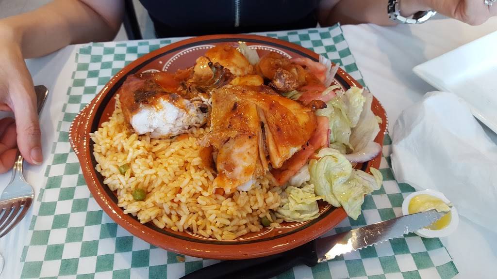 Costa Verde | restaurant | 370 Oakwood Ave, York, ON M6E 2V4, Canada | 4166589577 OR +1 416-658-9577