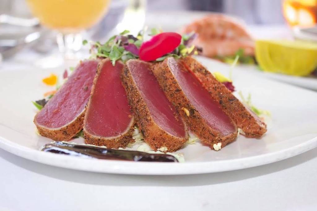 Summit House Restaurant | restaurant | 2000 E Bastanchury Rd, Fullerton, CA 92835, USA | 7146714111 OR +1 714-671-4111