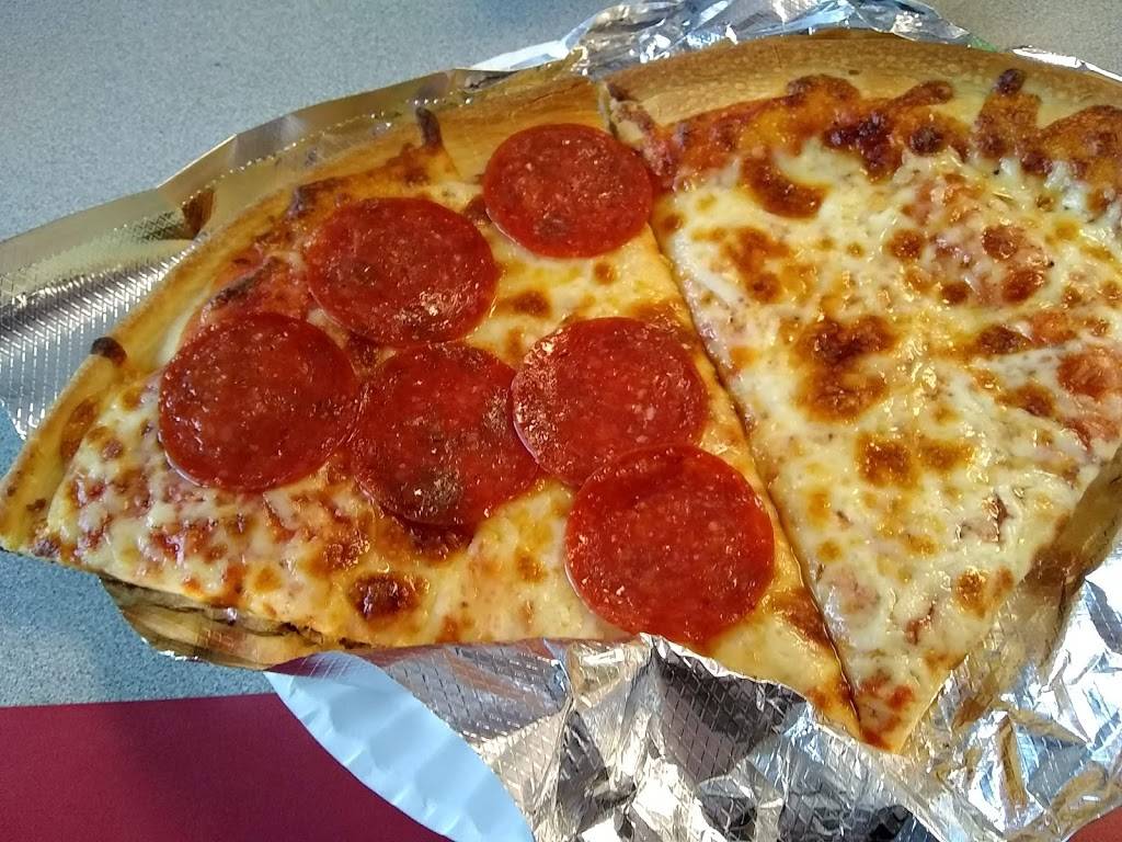 Captain Pizza & Roast Beef | meal takeaway | 3 Railroad Ave, Swampscott, MA 01907, USA | 7815931568 OR +1 781-593-1568