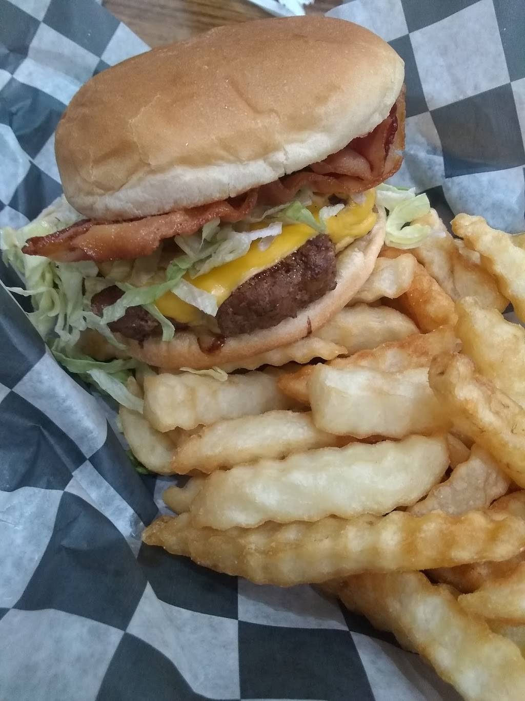 Beehive Cafe | restaurant | 224 N Washington St, Clinton, KY 42031, USA | 2702543075 OR +1 270-254-3075