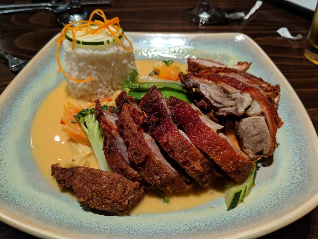 Lime Leaf | restaurant | 9822 Tapestry Park Circle, Jacksonville, FL 32246, USA | 9046458568 OR +1 904-645-8568