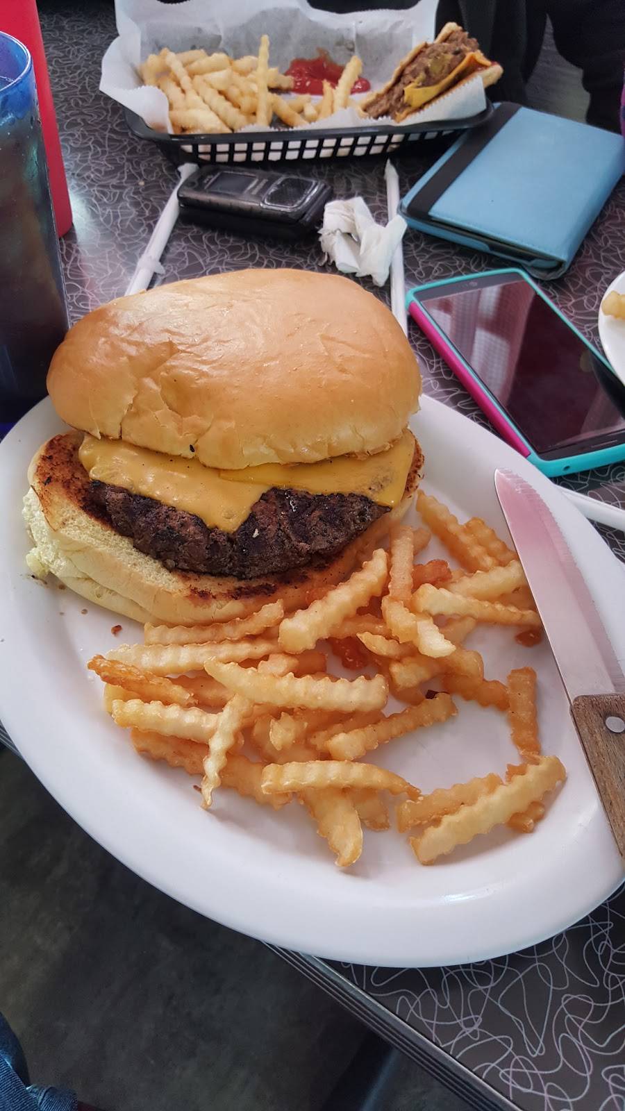 Joes Shelby Street Diner | restaurant | 3623 Shelby St, Indianapolis, IN 46227, USA | 3177839590 OR +1 317-783-9590