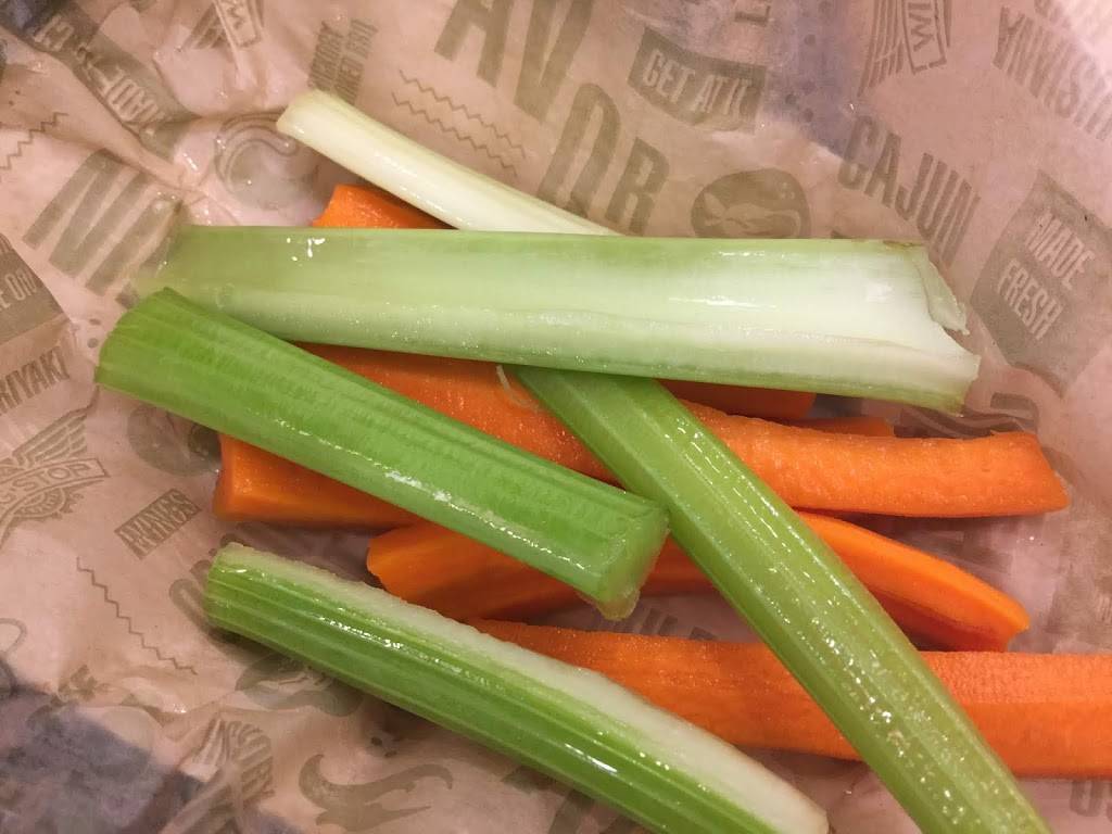 Wingstop | restaurant | 456 E 35th St, Chicago, IL 60616, USA | 3128426544 OR +1 312-842-6544