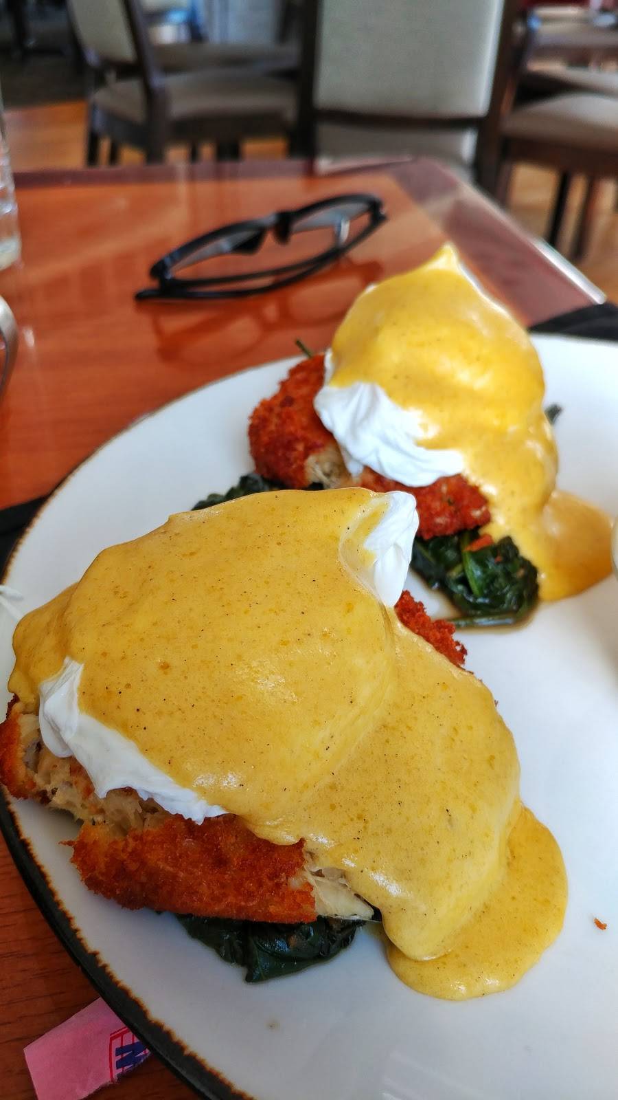 One Bellevue | restaurant | 1 Bellevue Ave, Newport, RI 02840, USA | 4018484824 OR +1 401-848-4824