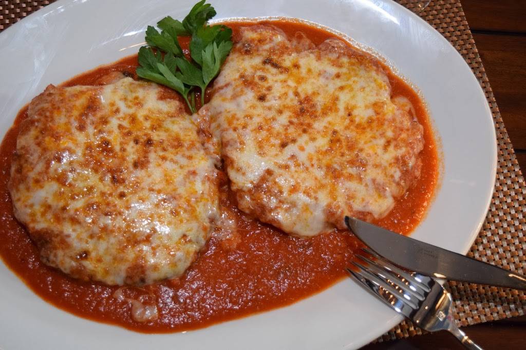 Carmines Rosemont | restaurant | 9850 Berwyn Ave, Rosemont, IL 60018, USA | 8475951111 OR +1 847-595-1111