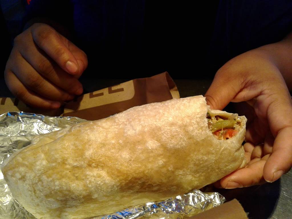 Chipotle Mexican Grill | restaurant | 4815 211th St, Matteson, IL 60443, USA | 7082481187 OR +1 708-248-1187