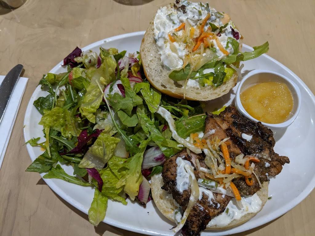 The Hearth | restaurant | Pearson Airport Terminal 1, 5980 Airport Rd, Mississauga, ON L4V 1R9, Canada | 4167763100 OR +1 416-776-3100