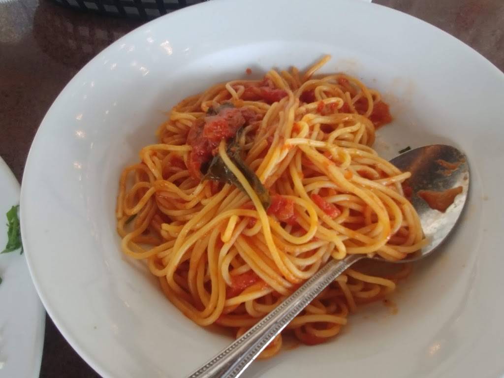 Marios Ocean Ave | restaurant | 225 E Ocean Ave, Lantana, FL 33462, USA | 5615823013 OR +1 561-582-3013