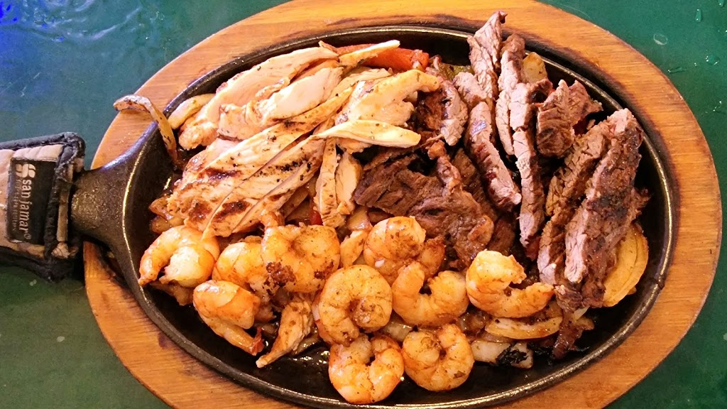 Guadalajara Restaurant Casper | restaurant | 3350 CY Ave, Casper, WY 82604, USA | 3072344699 OR +1 307-234-4699