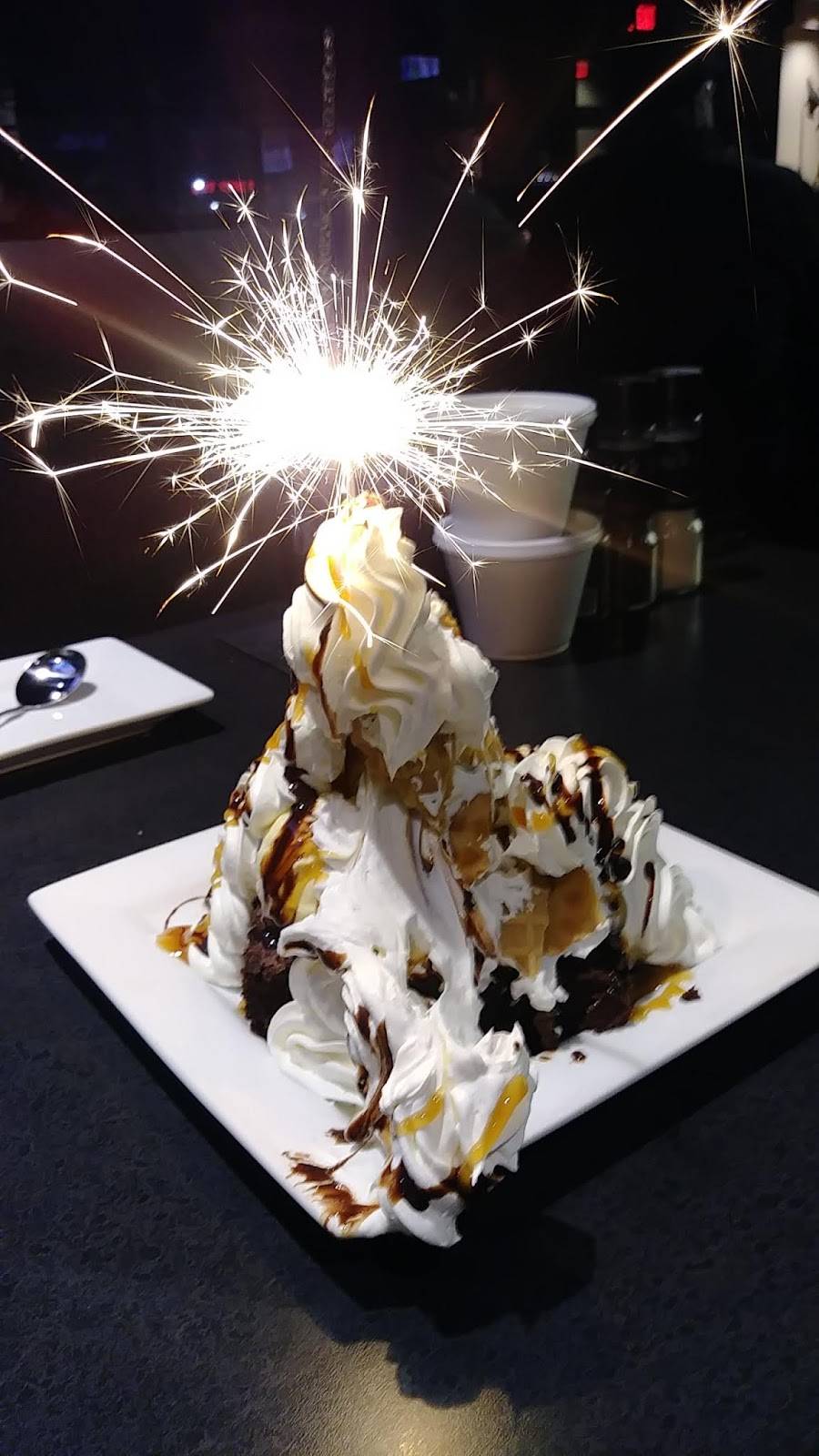 Black Rock Bar & Grill | restaurant | 41601 Ford Rd, Canton, MI 48187, USA | 7349277800 OR +1 734-927-7800