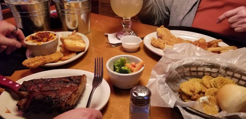 Texas Roadhouse | restaurant | 4335 Southport Crossing Dr, Indianapolis, IN 46237, USA | 3178597000 OR +1 317-859-7000