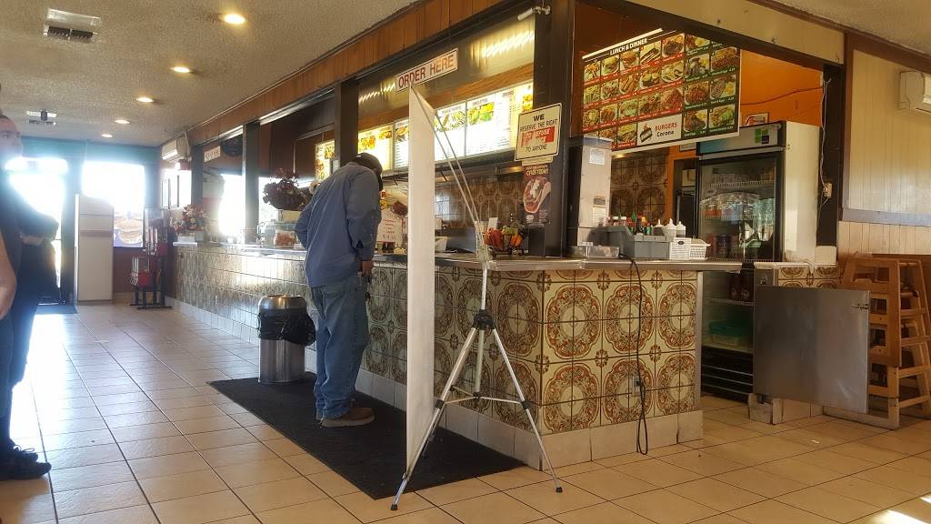 Flames Corona Burgers | restaurant | 307 E 6th St, Corona, CA 92879, USA | 9512728778 OR +1 951-272-8778