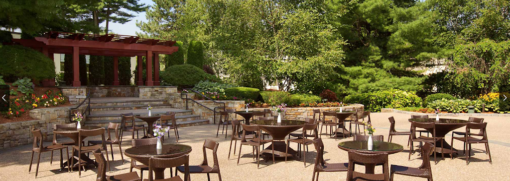 SORA | restaurant | DoubleTree by Hilton Hotel Boston-Bedford Glen, 44 Middlesex Turnpike, Bedford, MA 01730, USA | 7812755500 OR +1 781-275-5500