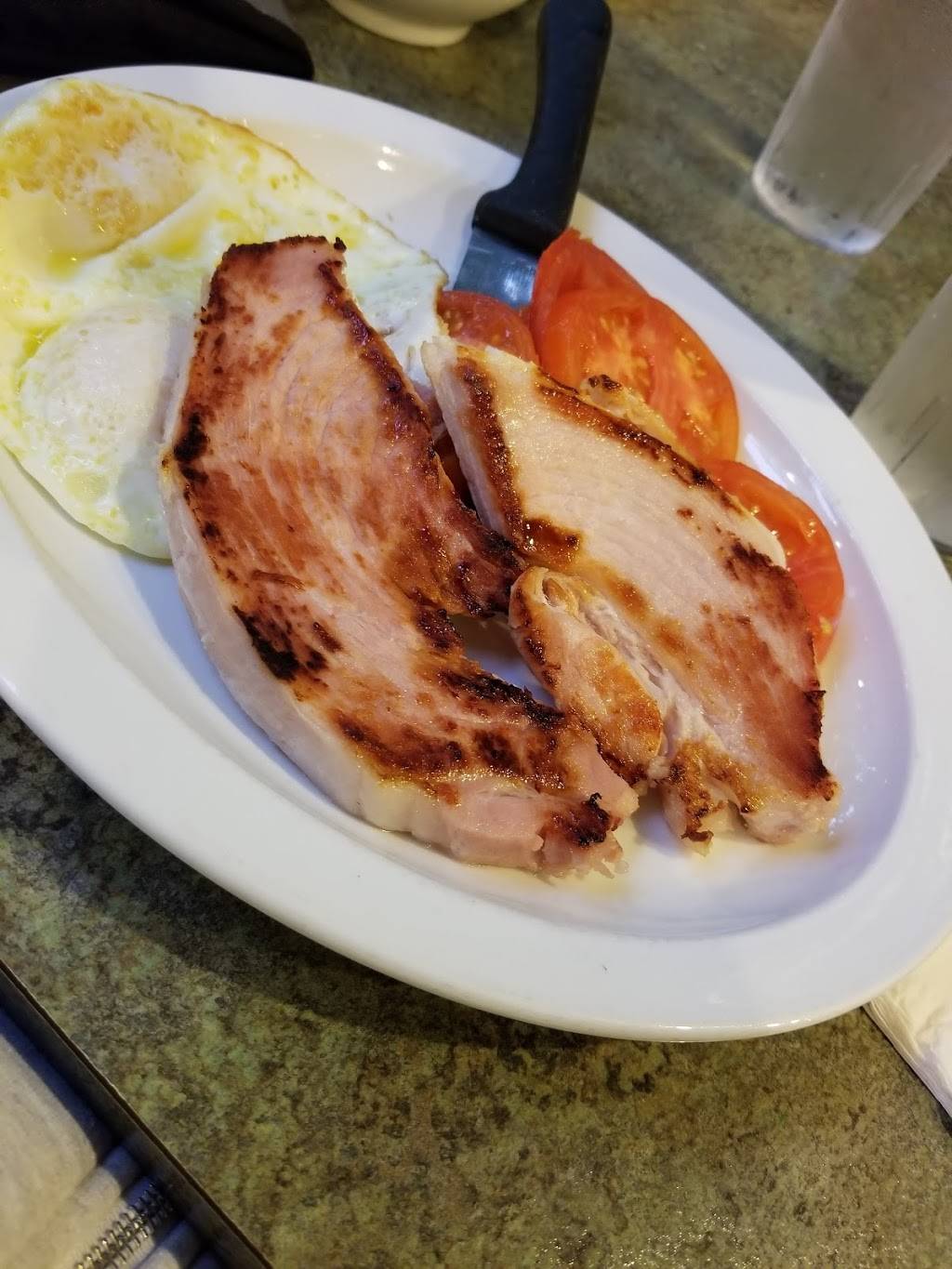 Island Coney | restaurant | 8200 Macomb St, Grosse Ile Township, MI 48138, USA | 7346926639 OR +1 734-692-6639