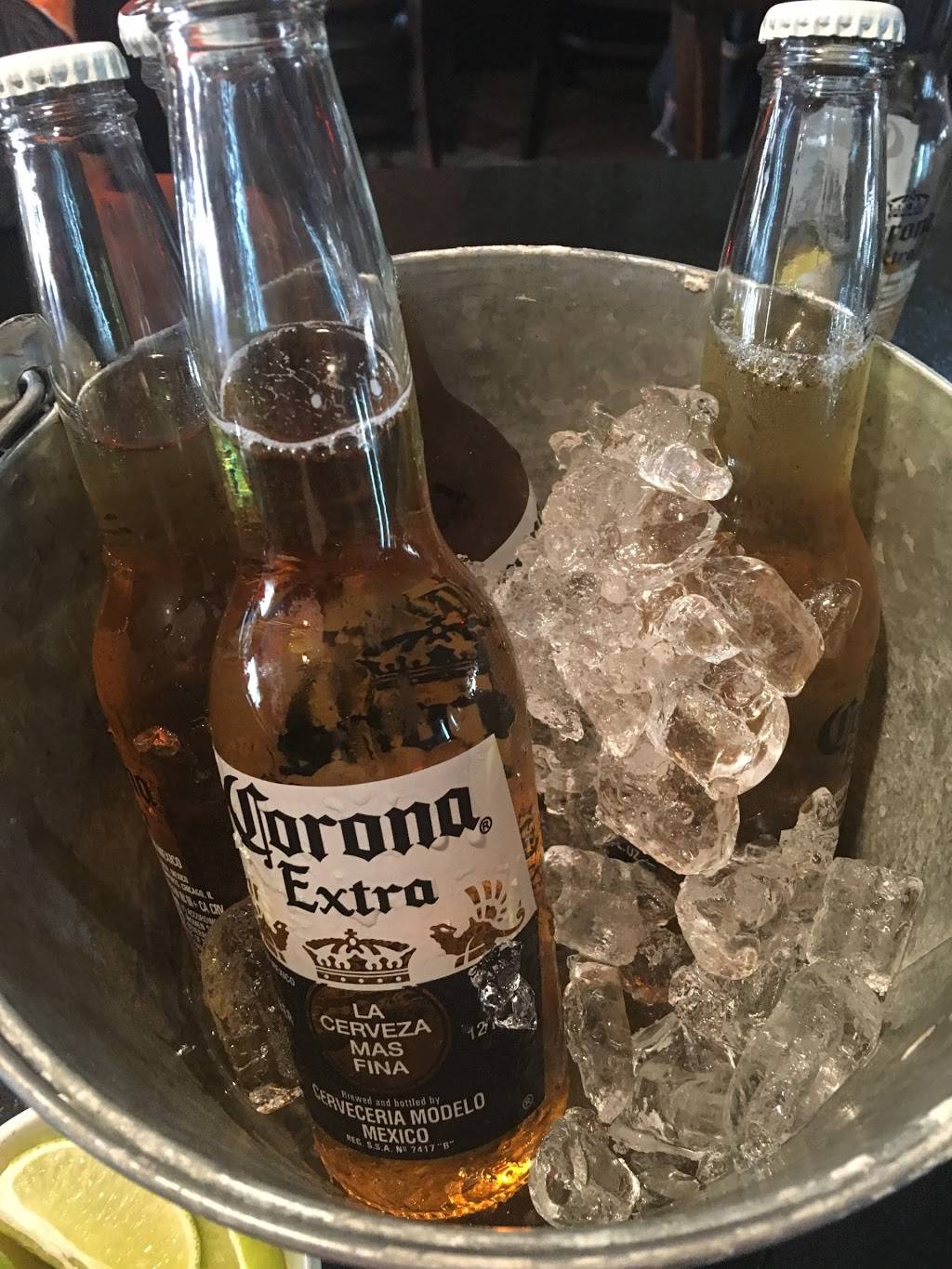 La Estrella Del Castillo | restaurant | 948 Nostrand Ave, Brooklyn, NY 11225, USA | 7183633387 OR +1 718-363-3387