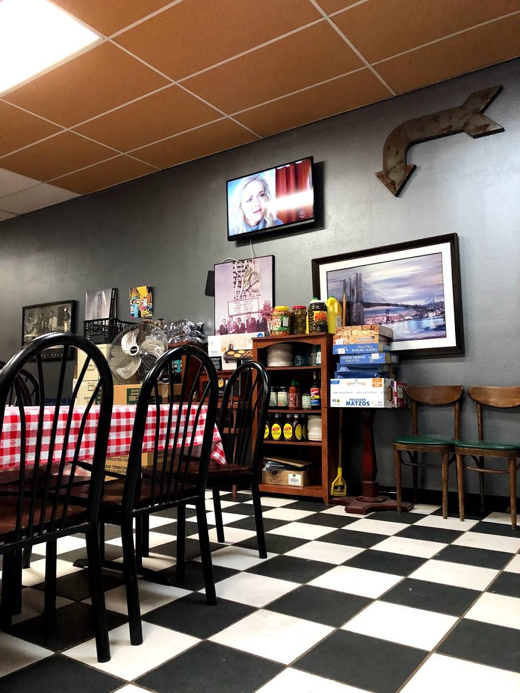 Hello Pizza | restaurant | 1071 Country Club Rd # C, El Paso, TX 79932, USA | 9154434110 OR +1 915-443-4110