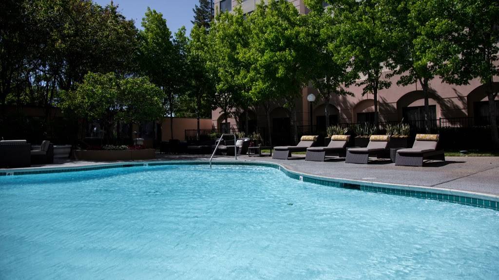 The Plaza Suites Hotel Silicon Valley | restaurant | 3100 Lakeside Dr, Santa Clara, CA 95054, USA | 4087489800 OR +1 408-748-9800
