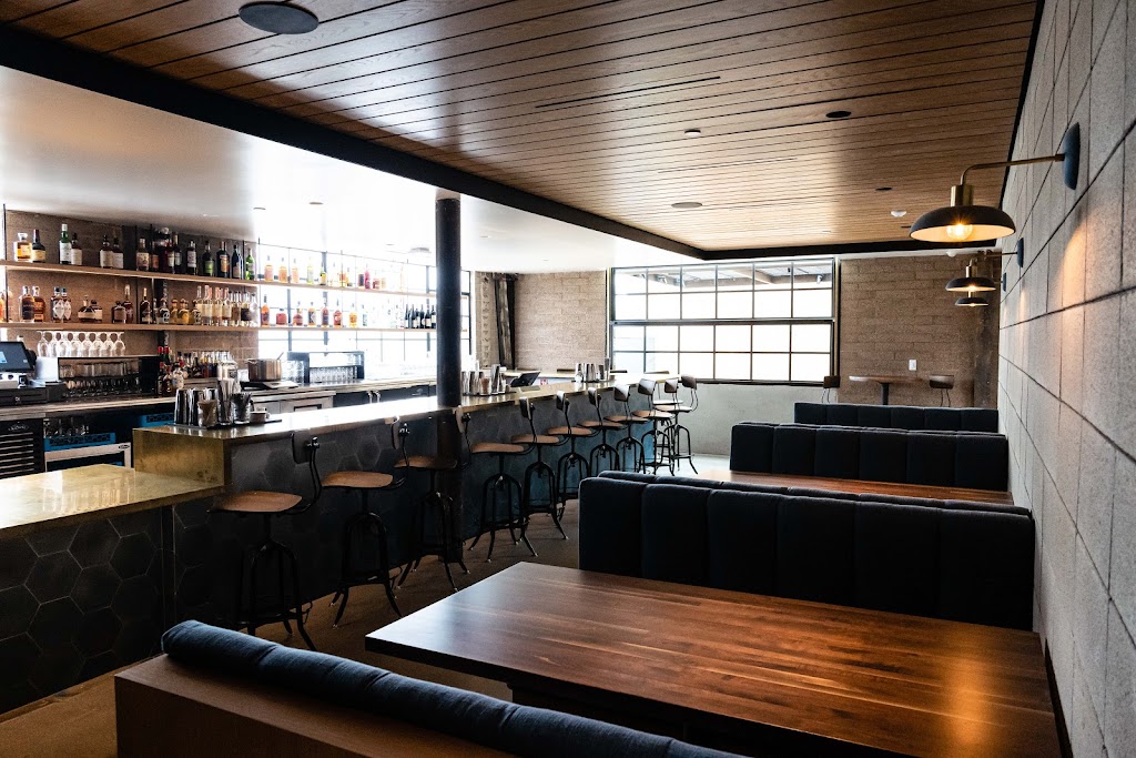 Birdie Gs | restaurant | 2421 Michigan Ave, Santa Monica, CA 90404, USA | 3103103616 OR +1 310-310-3616