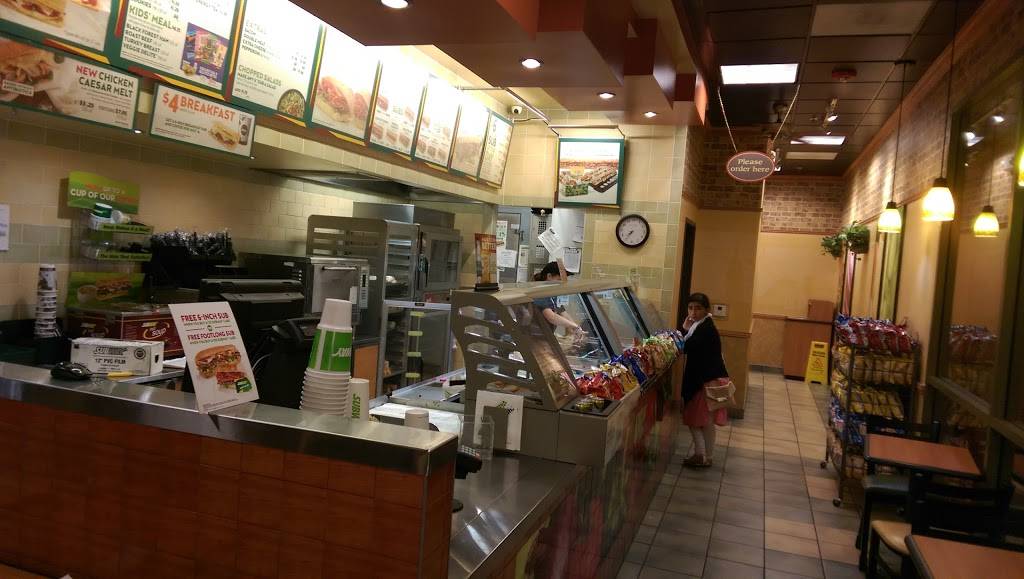 Subway Restaurants | restaurant | 563 Rohnert Park Expy C, Rohnert Park, CA 94928, USA | 7075888605 OR +1 707-588-8605