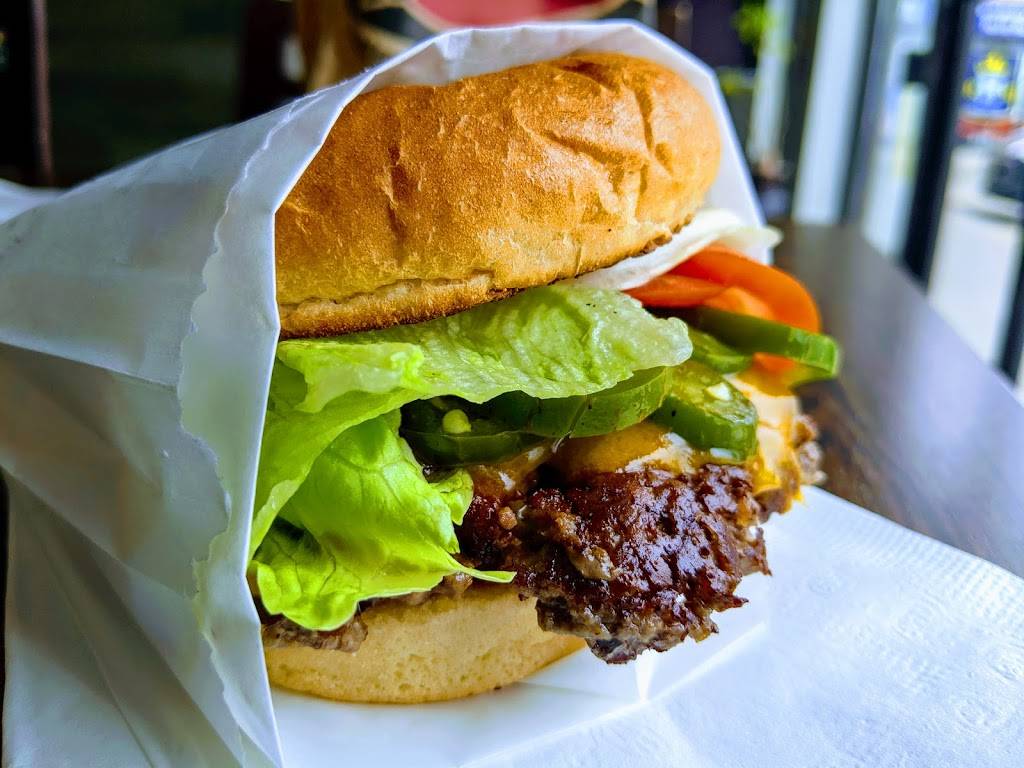 Fresh Burger | restaurant | 9206 Leslie St unit 4, Richmond Hill, ON L4B 2N8, Canada | 9055977224 OR +1 905-597-7224