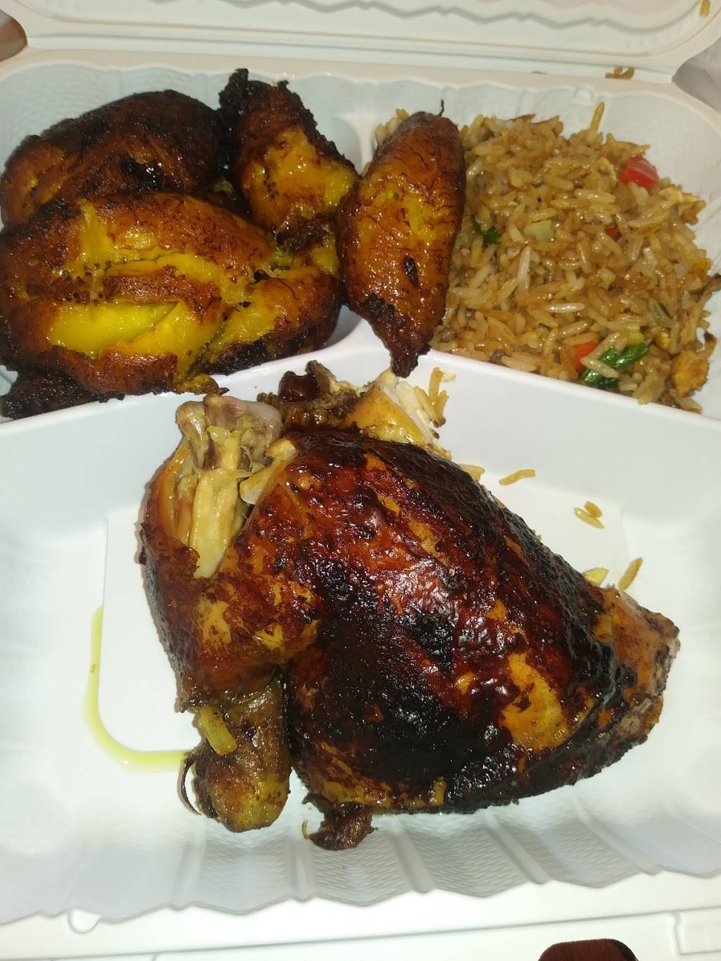 Charbroiled Chicken & Grill | restaurant | Colmar Manor, MD 20722, USA | 3012776059 OR +1 301-277-6059