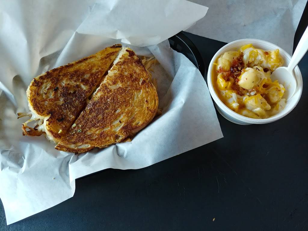 Cravings Bistro | restaurant | 25 W Center St, Pleasant Grove, UT 84062, USA | 8017852439 OR +1 801-785-2439